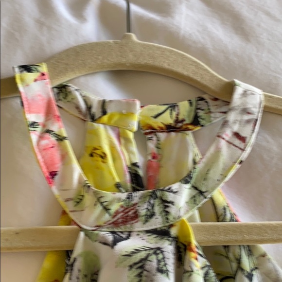 INC floral cold shoulder blouse - Picture 2 of 4